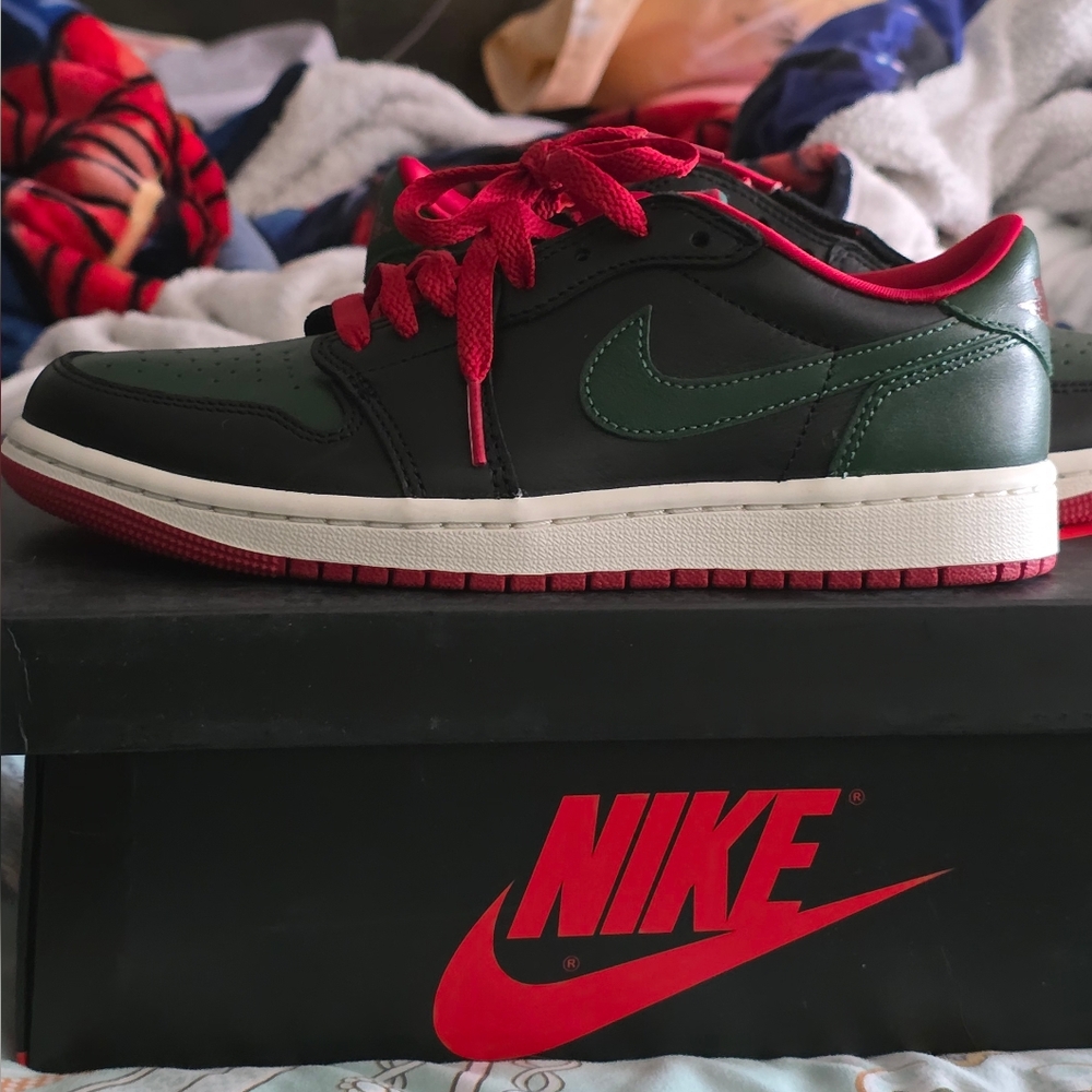 Jordan 1 Lows 6.5y Brandnew Guuci  Inspirered Color Flow.